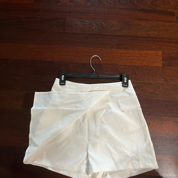 Milk&Honey White Button Skort Size S - Picture 5 of 5